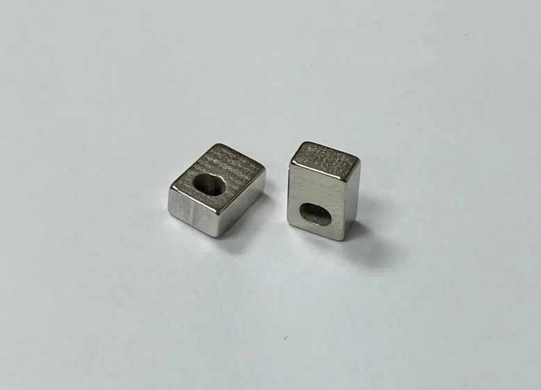 Special Customized Rectangular Block Magnets with Oval Holes