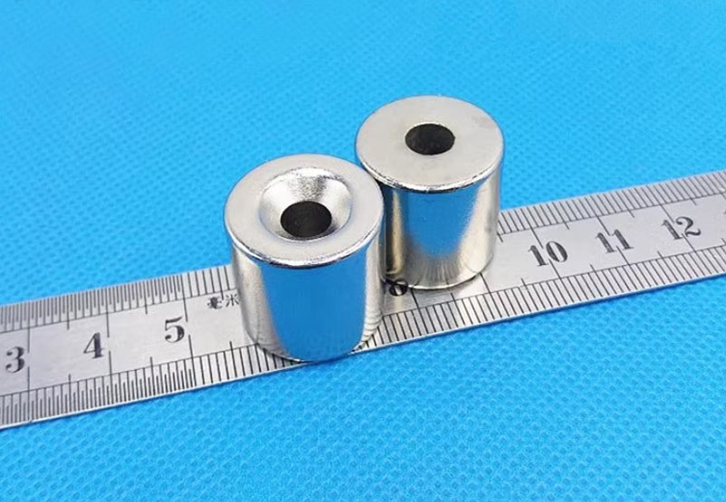 Cylinder Magnets with Holes